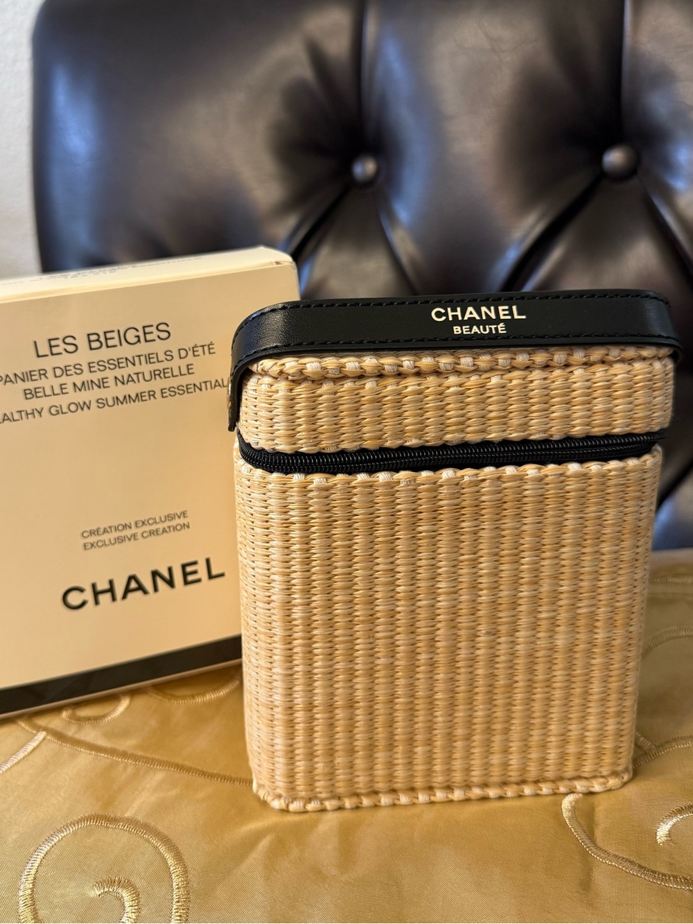 NIB CHANEL BEAUTE 2026 Les Beiges Woven Wicker Mini Vanity/Cosmetic Case